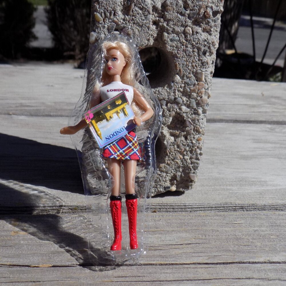Barbie London McDonalds w Plastic Packing, New Old Stock, Vtg Small Barbie, *